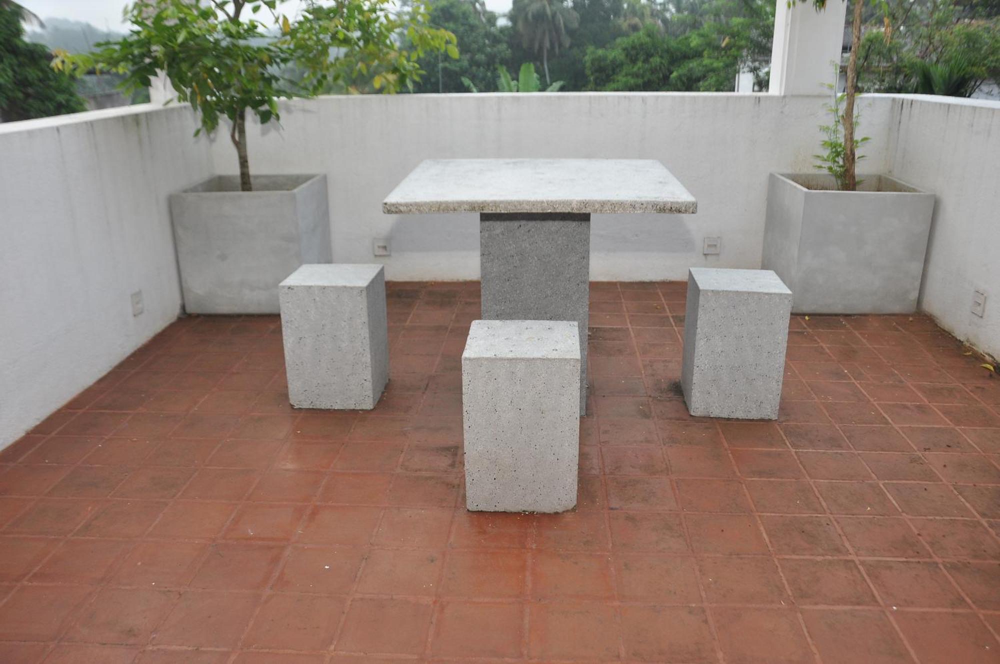 Golden Shower Inn Kandy Exterior foto